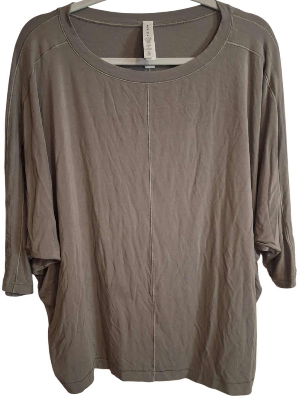 NWOT Athleta Super Soft Relaxed Weekender Top Size S/M